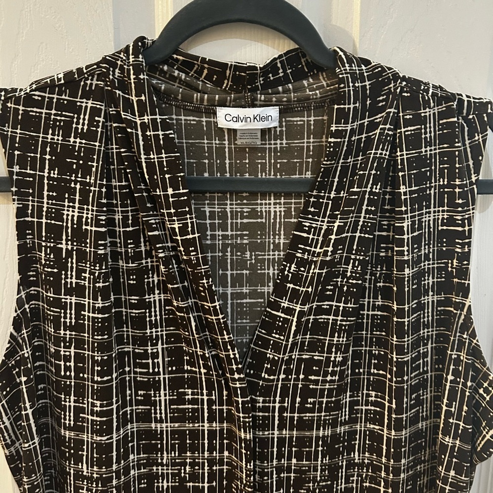 Calvin Klein Black White Patterned Sleeveless Women's Top - Picture 4 of 8